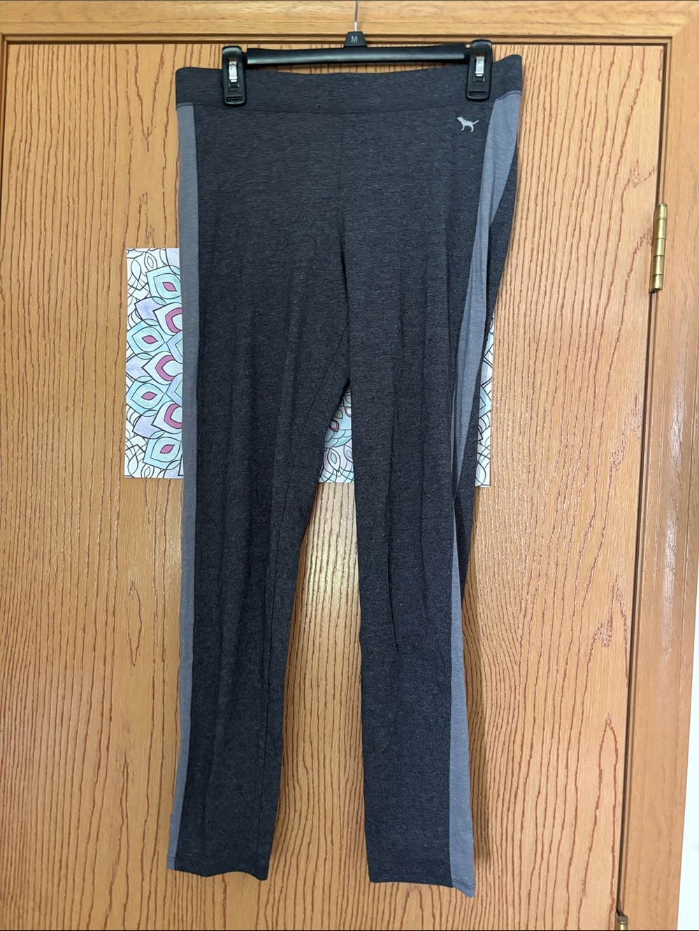 PINK Victoria's Secret Charcoal Gray Leggings with Light Gray Side Panels